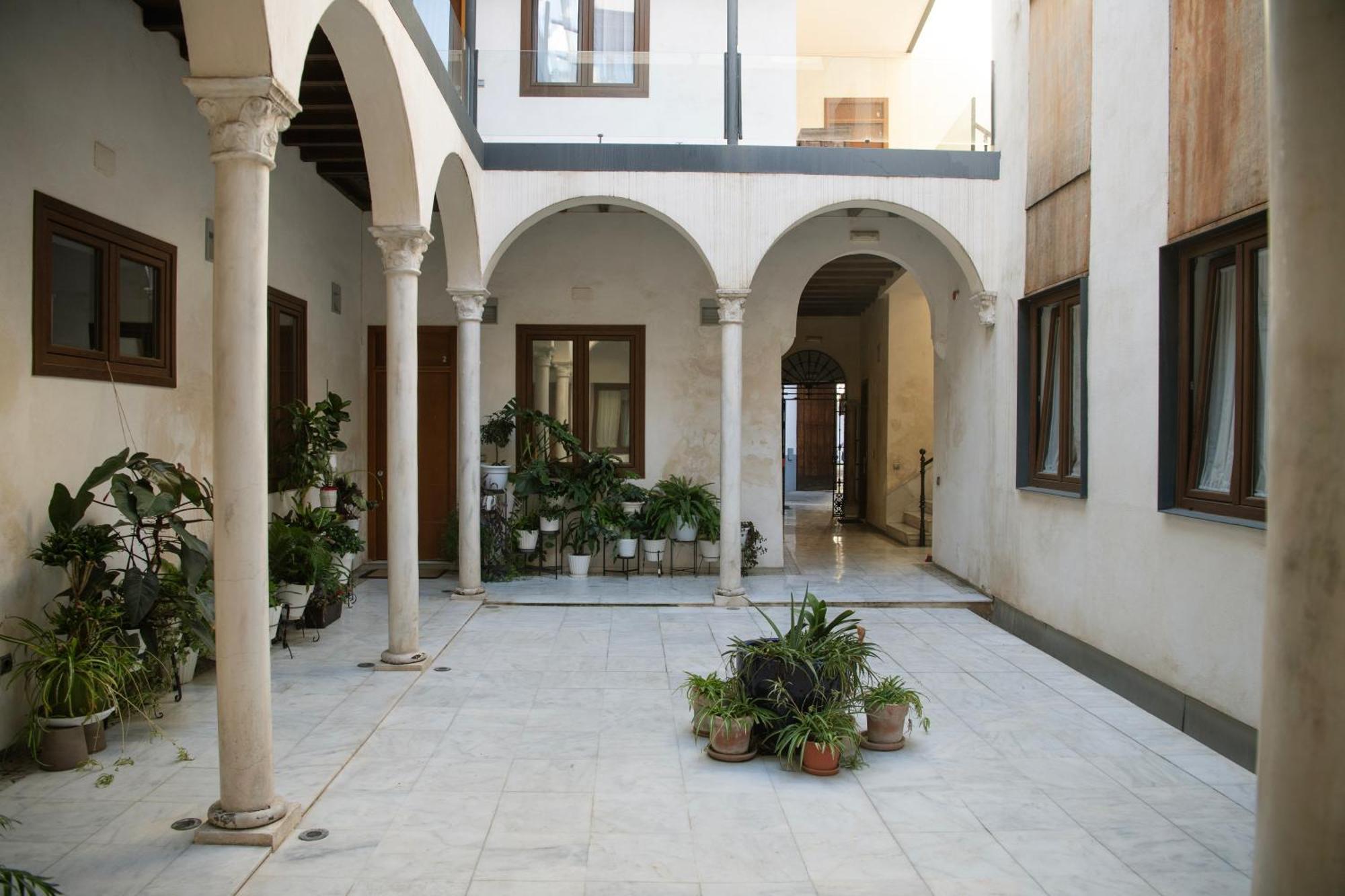 Casa Palacio Bustos Tavera セビリア エクステリア 写真